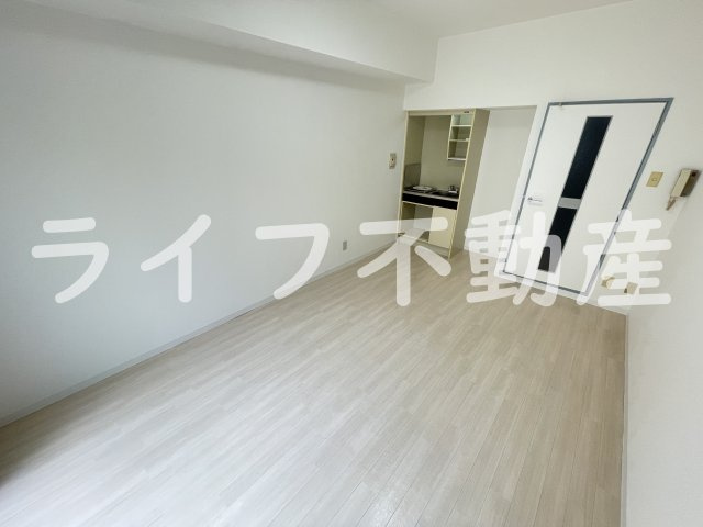 東大阪レジデンスの居間・リビング