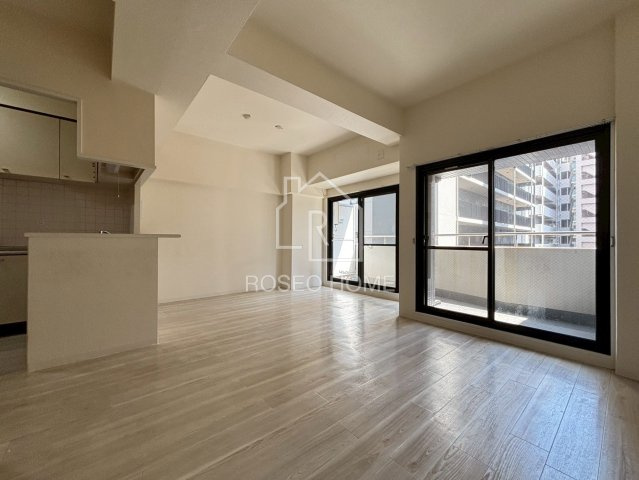 オーラムアルジャン阿波座の居間・リビング