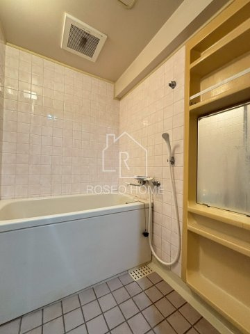 オーラムアルジャン阿波座の浴室