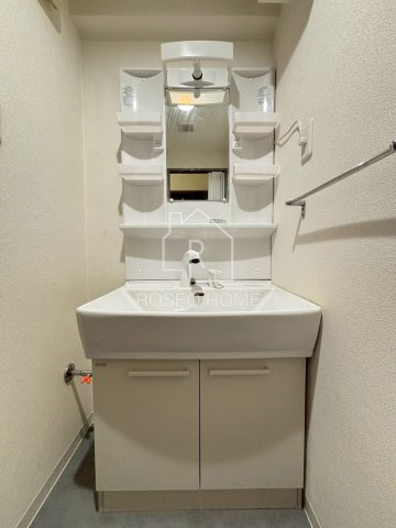 オーラムアルジャン阿波座の洗面所