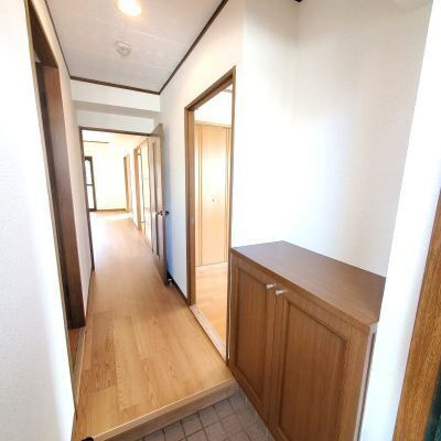 熊本市東区戸島西１丁目の賃貸マンションの玄関