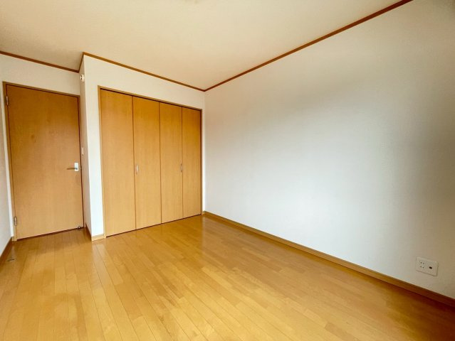 鎌ヶ谷市くぬぎ山４丁目　中古戸建の洋室