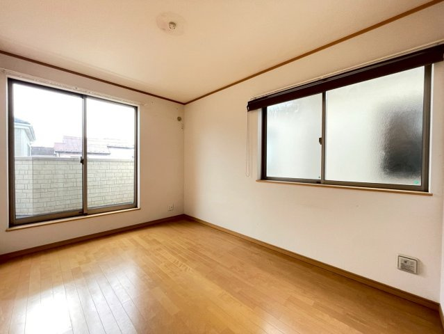 鎌ヶ谷市くぬぎ山４丁目　中古戸建の洋室