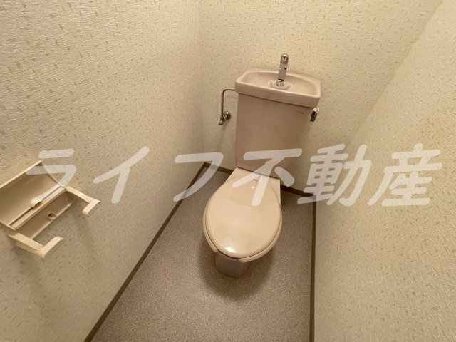 サンライフ東花園（東花園賃貸）のトイレ|ゆったりとした空間のトイレです
