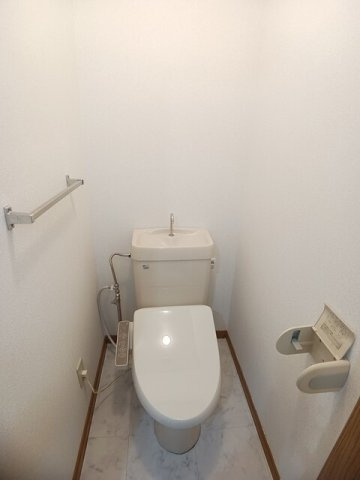 ジョイフルにしむらＡのトイレ