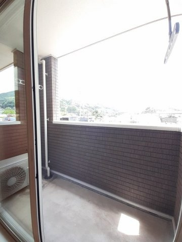 フェリーチェＢのバルコニー