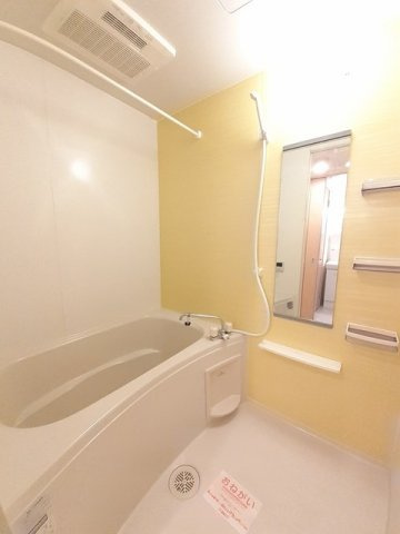 フェリーチェＢの浴室