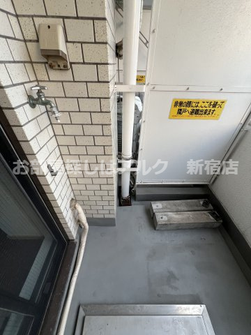 新宿御苑ダイカンプラザのバルコニー