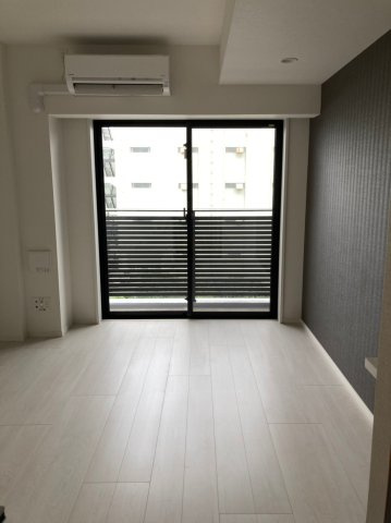 クレヴィスタ浮間舟渡の居間・リビング