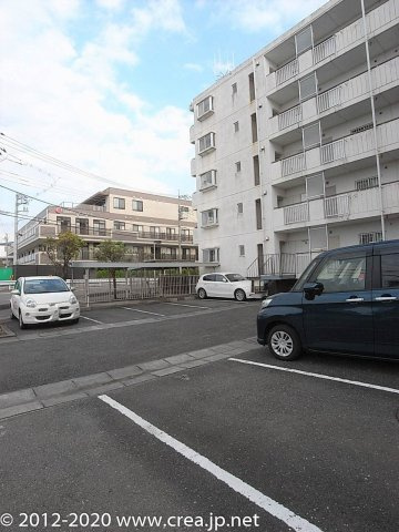 志木アーバンハイツの駐車場