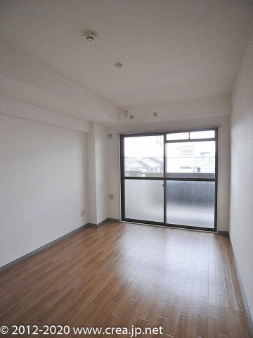 ウイング朝霞台の居間・リビング