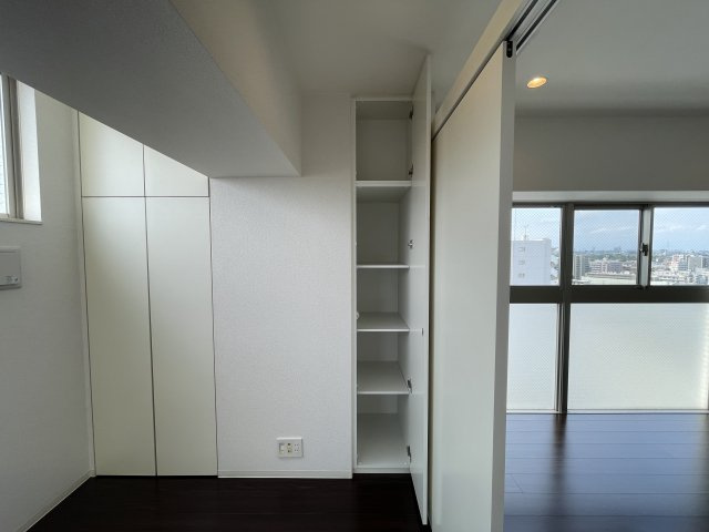 レヴィーガときわ台crobの内装