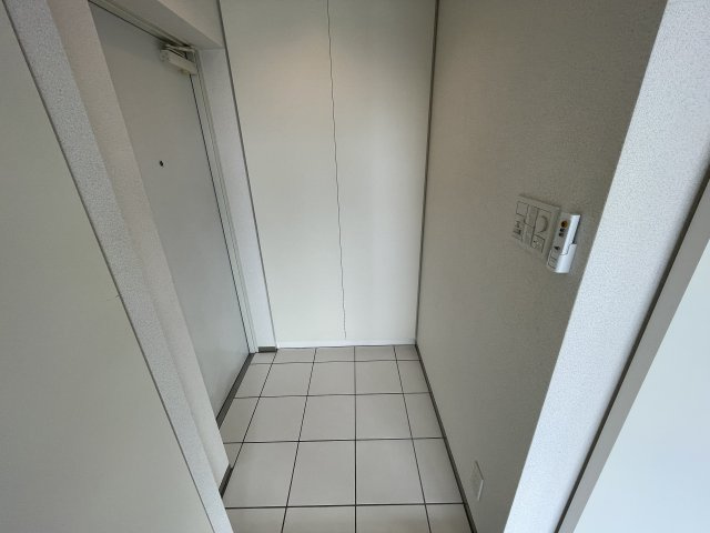 レヴィーガときわ台crobの玄関