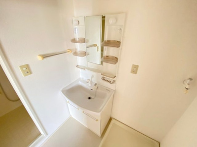 【洗面所】 | サンコーグランピア