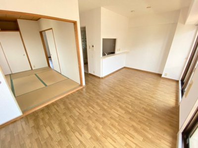 【居間・リビング】 | サンコーグランピア