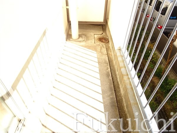 パールハイツ祐天寺のバルコニー