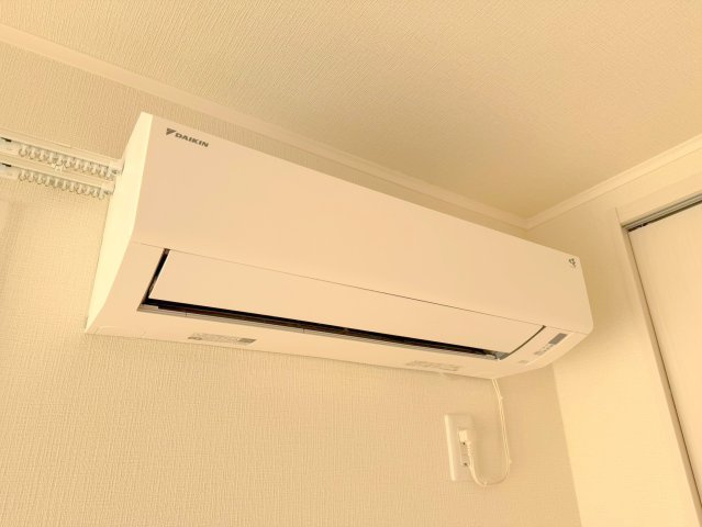 グランパレス国立の居間・リビング