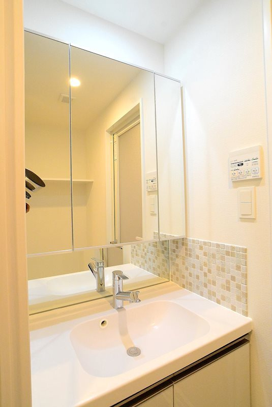 新品家具付きマンション大島8（KaGood東京）の洗面所