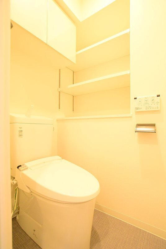 新品家具付きマンション大島8（KaGood東京）のトイレ