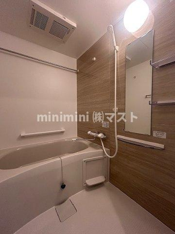 クローバー・グランツ弁天町の浴室