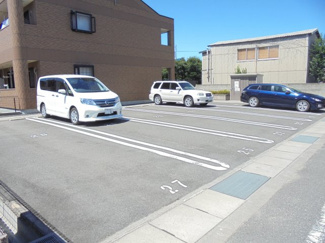 【駐車場】 | テンダーハウス