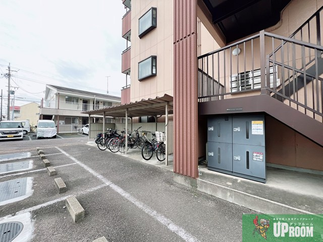 リンピア牟都志の駐車場