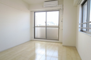 エアコン付きで快適に過ごせます♪