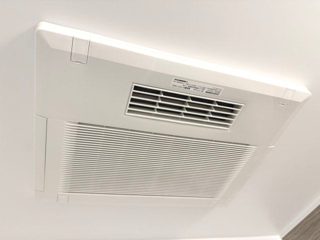 ポラリス野中町の浴室|浴室暖房乾燥機がついています