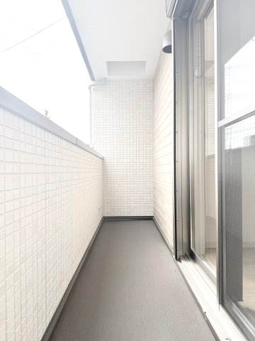 ポラリス野中町のバルコニー|東南に面したバルコニー