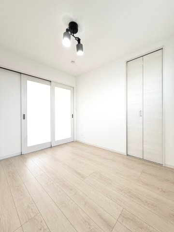 ポラリス野中町の洋室|5.4帖の洋室