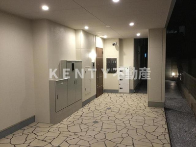 【ロビー】 | TKM | 建物の内部です