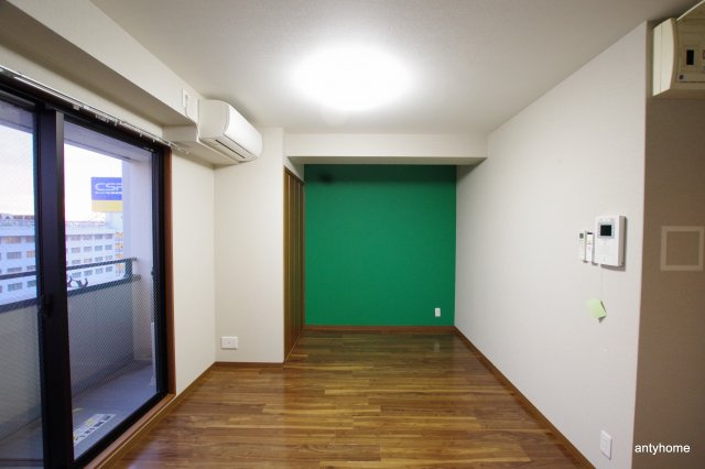 プリエール新大阪サウス　仲介手数料無料の洋室