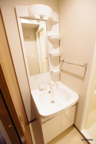 プリエール新大阪サウス　仲介手数料無料の洗面所