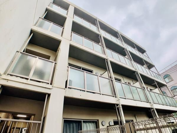 ドミール平和台の外観