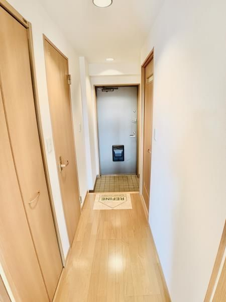 ドミール平和台の玄関