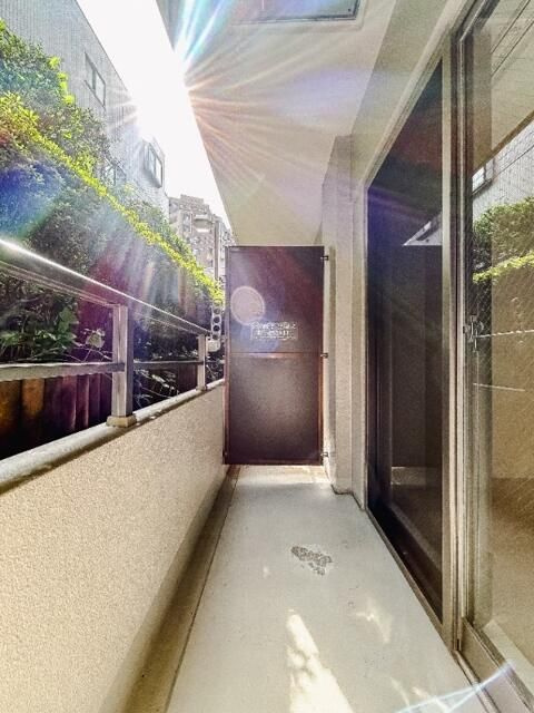 レジディア本郷菊坂プレイスのバルコニー