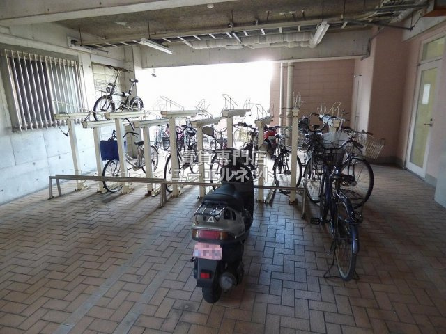 【その他共用部分】 | プレステージ立花 | 駐輪スペース