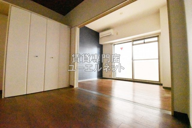 【居間・リビング】 | プレステージ立花 | 洋室4.2帖　洋室5.6帖