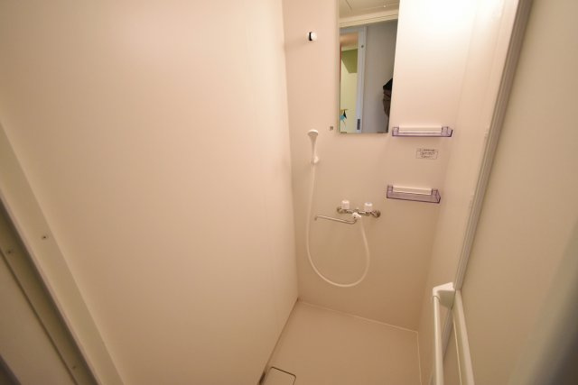 サンロイヤル今津のシャワールーム