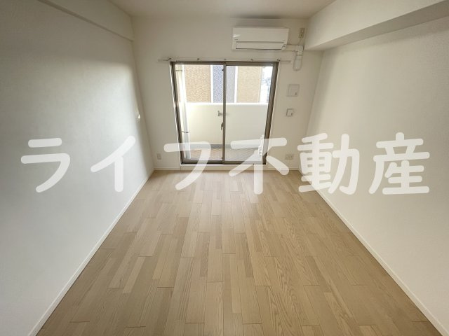 CASSIA高井田North Courtの居間・リビング|こちらのリビングで趣味の時間をお楽しみください