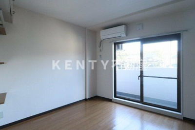 【居間・リビング】 | メルシー上池台 | ゆったり過ごせるリビングです