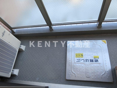 【バルコニー】 | ルクシェール武蔵新田 | 暖かな日差しのふりそそぐバルコニー