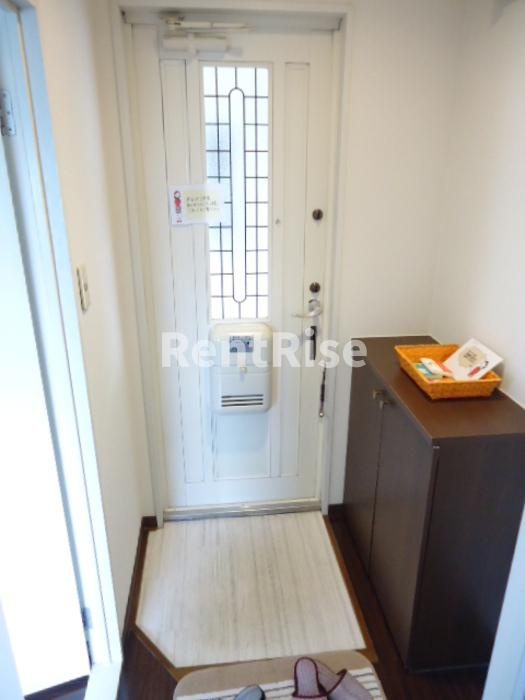 メゾン ノア Ｂの玄関|玄関