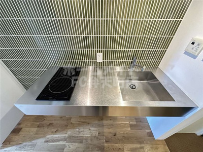 【キッチン】 | JJCOURT波除 | コンパクトなキッチンで掃除もラクラク