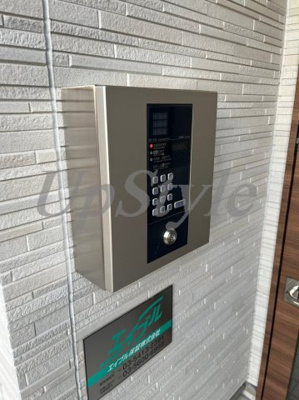 【エントランス】 | マーレ綾瀬