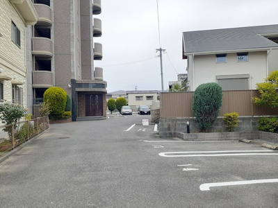 【駐車場】 | ソレイユ・ルヴァン | 駐車場