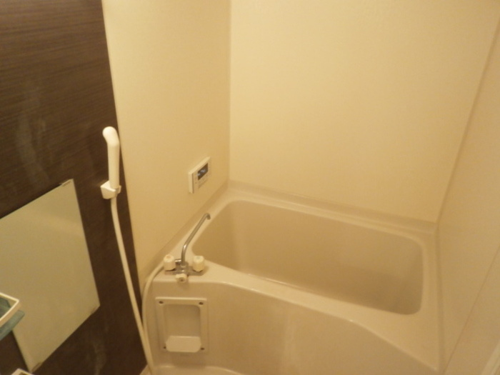 ラフィネ新開の浴室