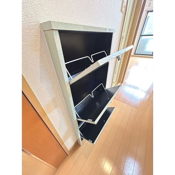 シャトー黄金　名古屋市賃貸　仲介手数料無料の玄関