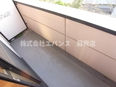 【バルコニー】 | グランチェスタ千葉寺Ⅱ | バルコニーからの眺めを楽しみながら食事をしませんか