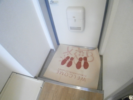 ロイヤルメゾン王子公園の玄関